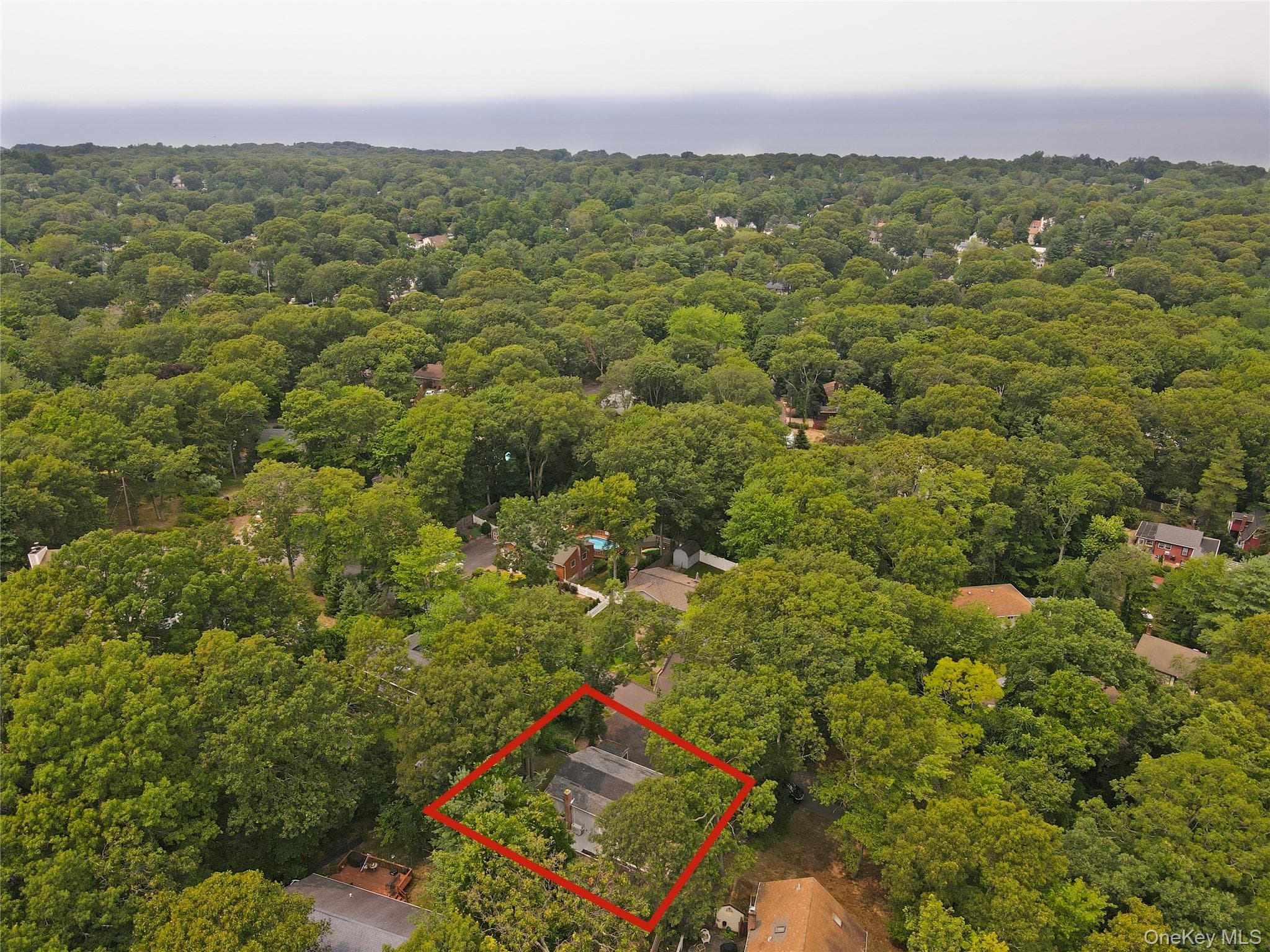 6 Southold Road thumbnail 36