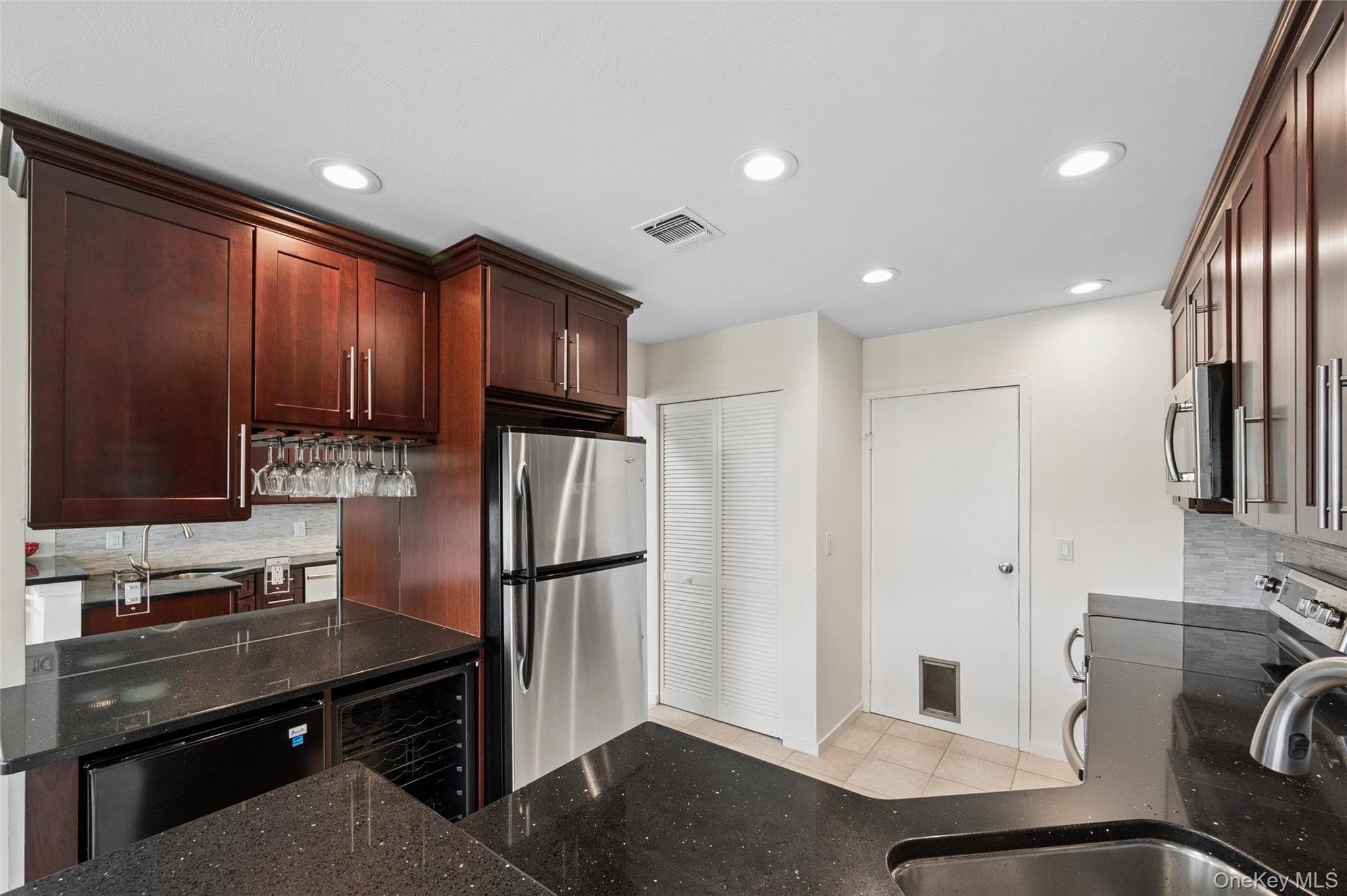 90 Hampton Vista Drive thumbnail 14