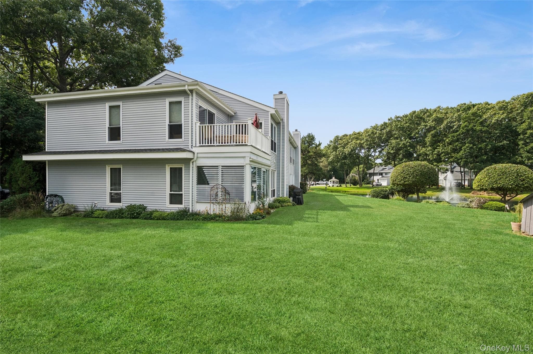 90 Hampton Vista Drive thumbnail 3