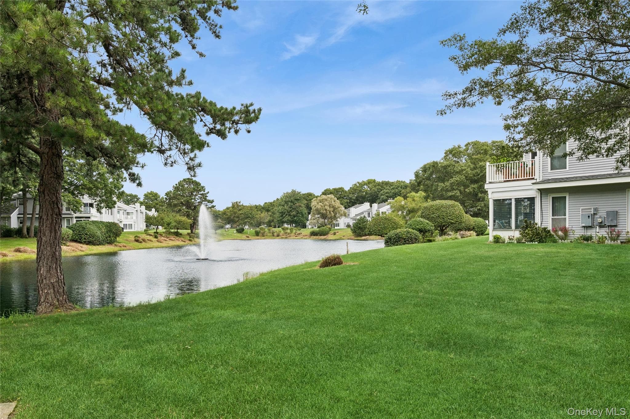 90 Hampton Vista Drive thumbnail 2