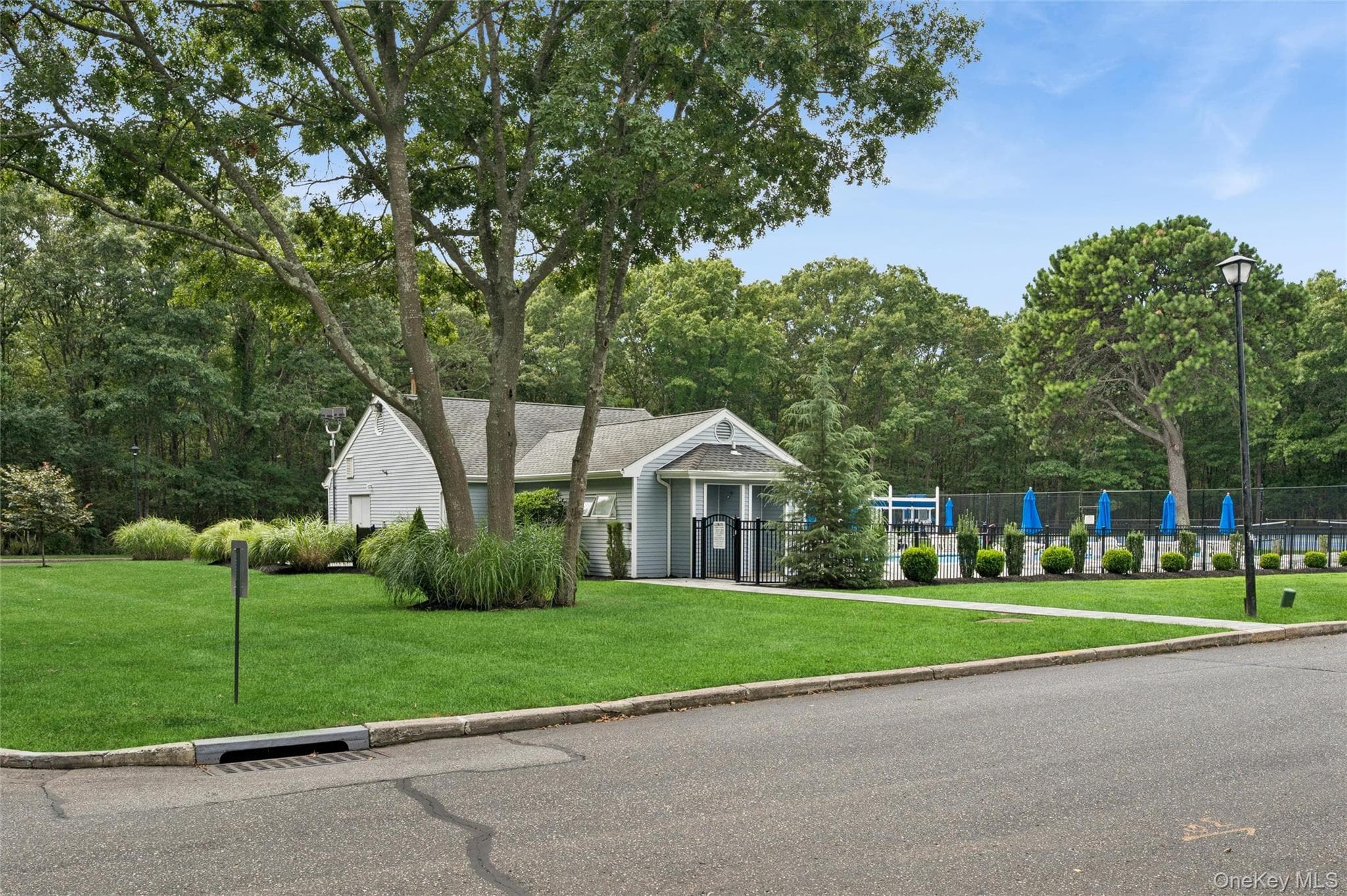 90 Hampton Vista Drive thumbnail 25