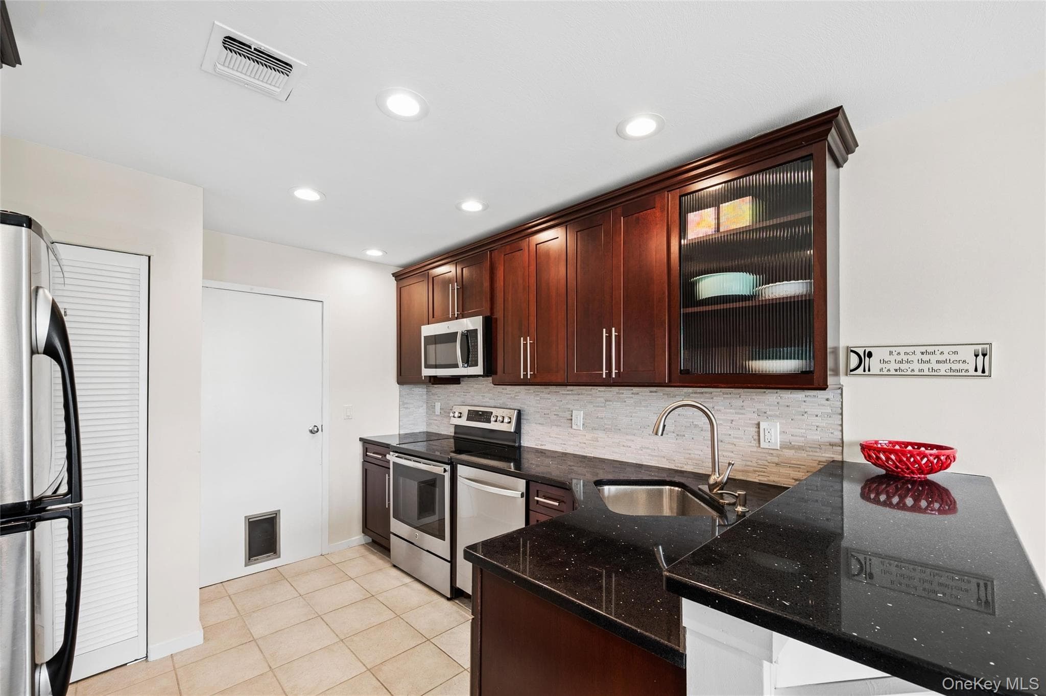 90 Hampton Vista Drive thumbnail 12