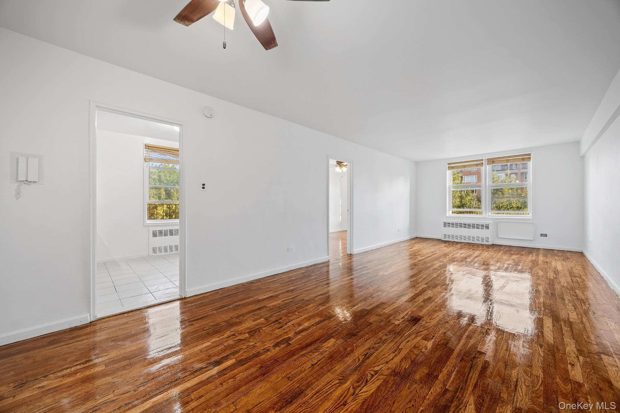 63-11 Queens Boulevard Unit: D3 thumbnail 2