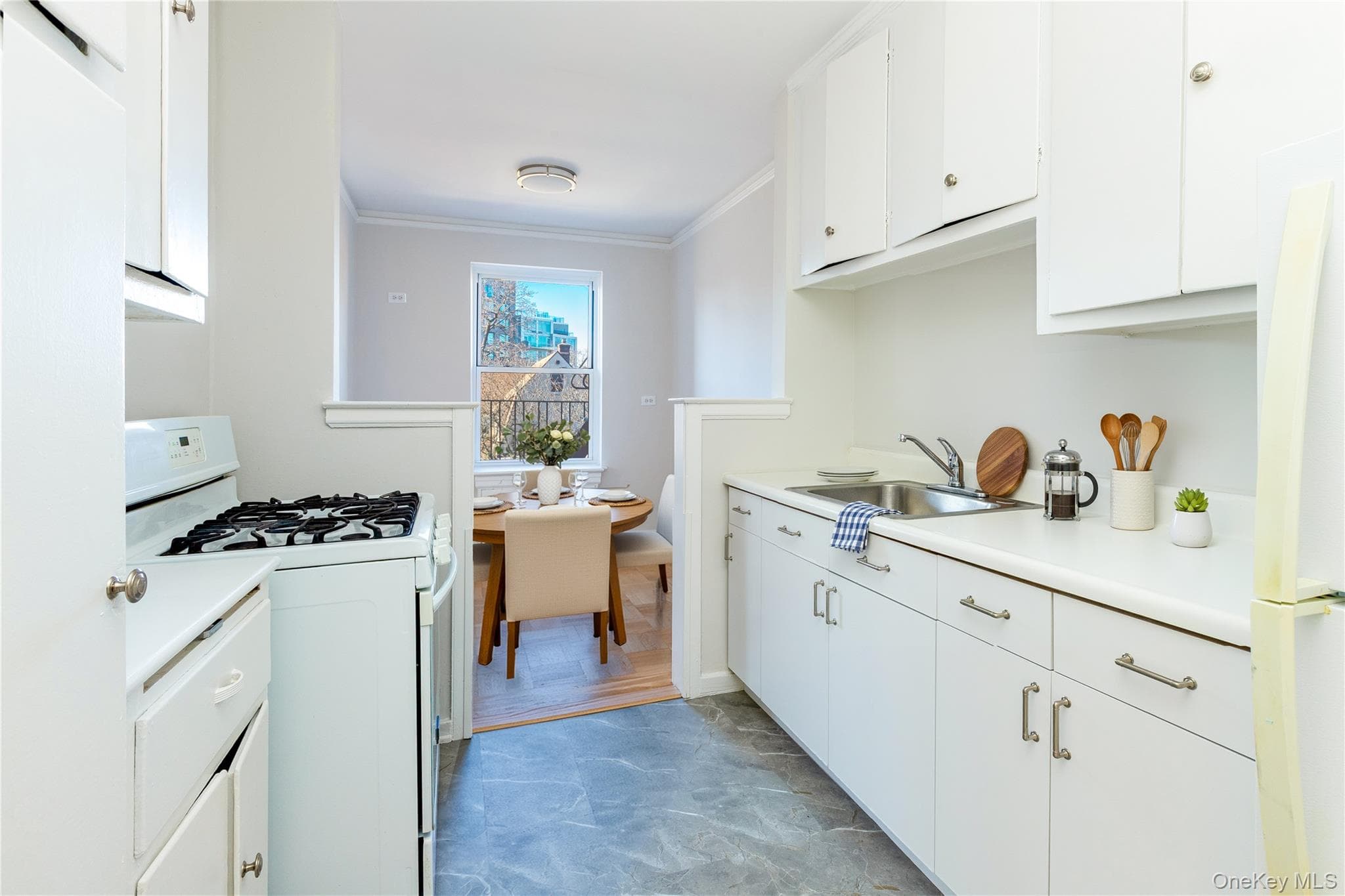 474 W 238th Street Unit: 4I thumbnail 4