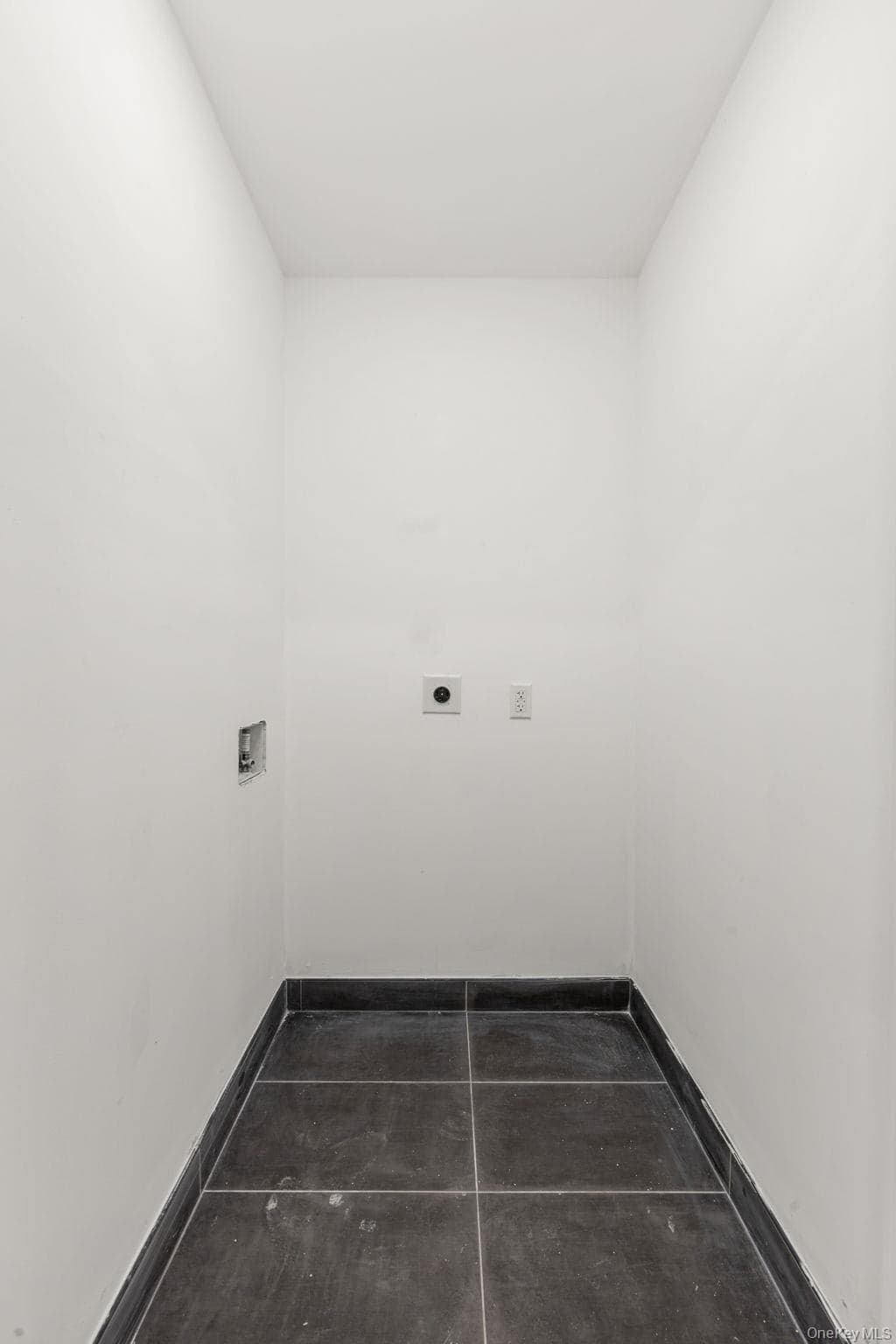 666 Osborn Street thumbnail 14