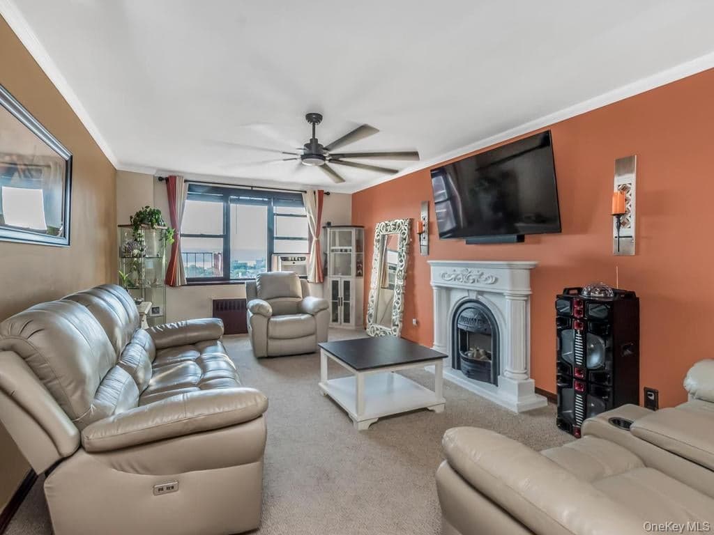 480 Riverdale Avenue Unit: 6H, Yonkers