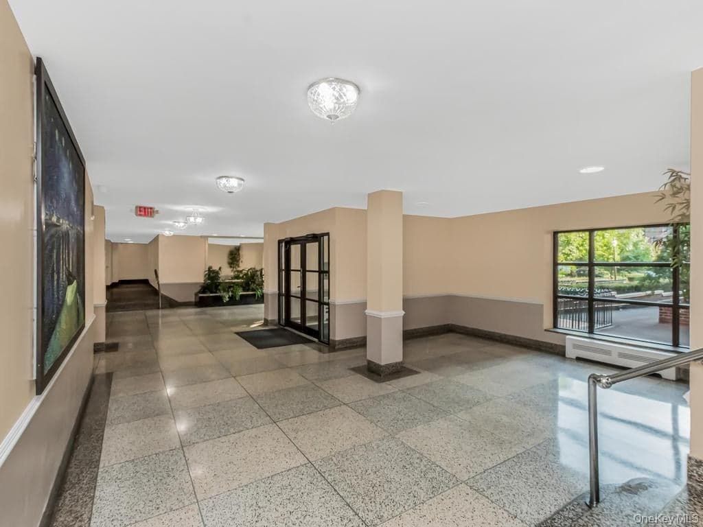 480 Riverdale Avenue Unit: 6H thumbnail 13
