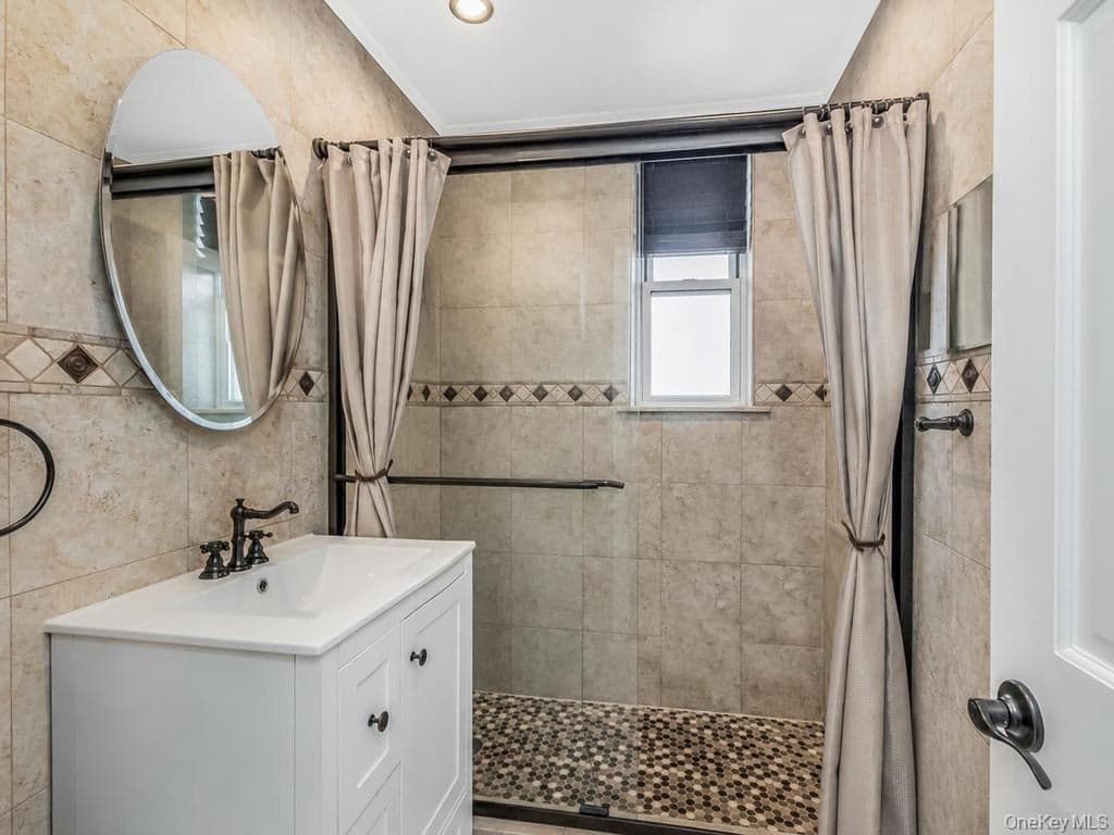 480 Riverdale Avenue Unit: 6H thumbnail 10