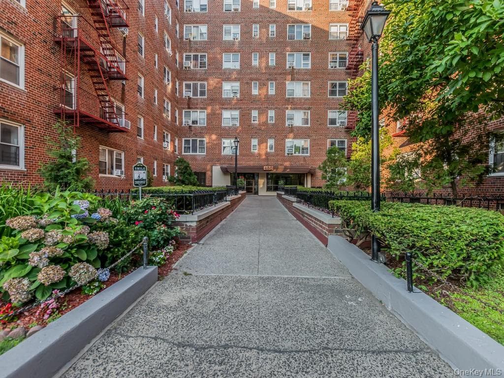 480 Riverdale Avenue Unit: 6H thumbnail 18