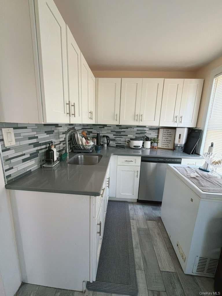 3408 Ely Avenue thumbnail 7