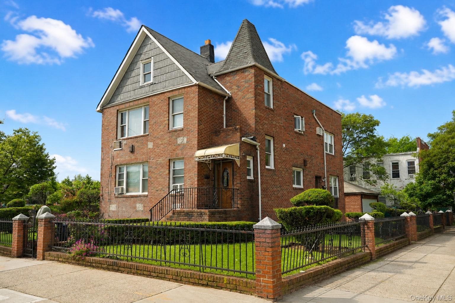 2502 84th Street photo 1