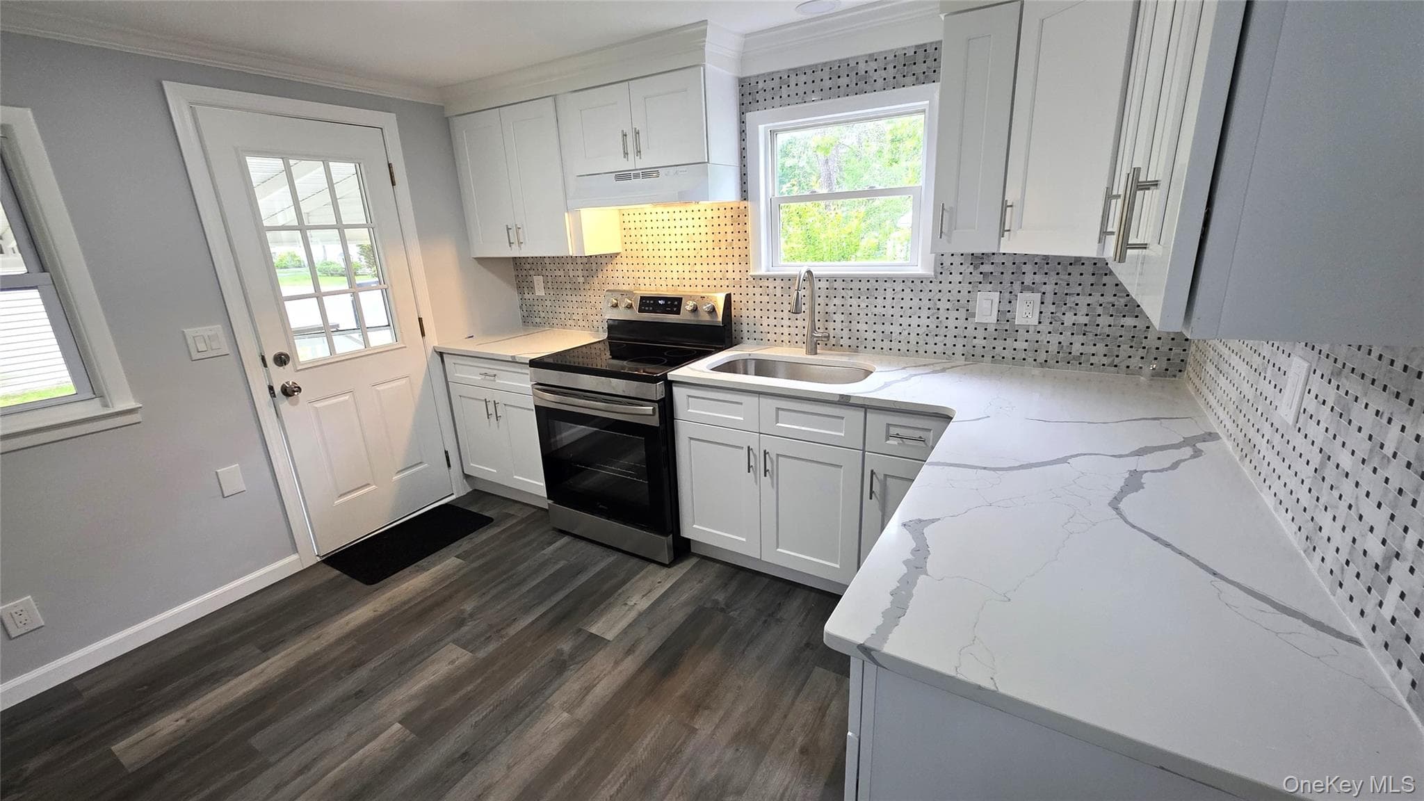 525 Riverleigh Avenue Unit: 27 Birch thumbnail 3