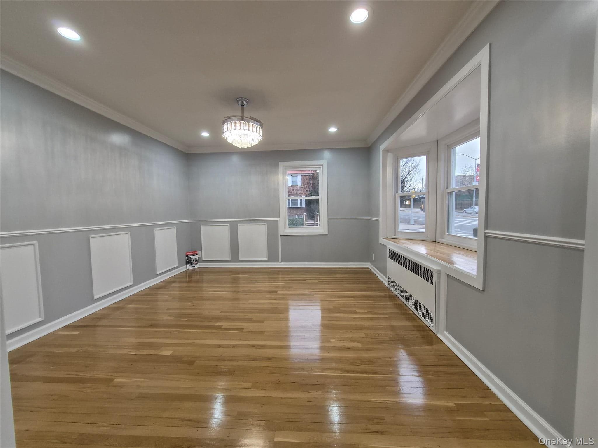 8019 Utopia Parkway thumbnail 10