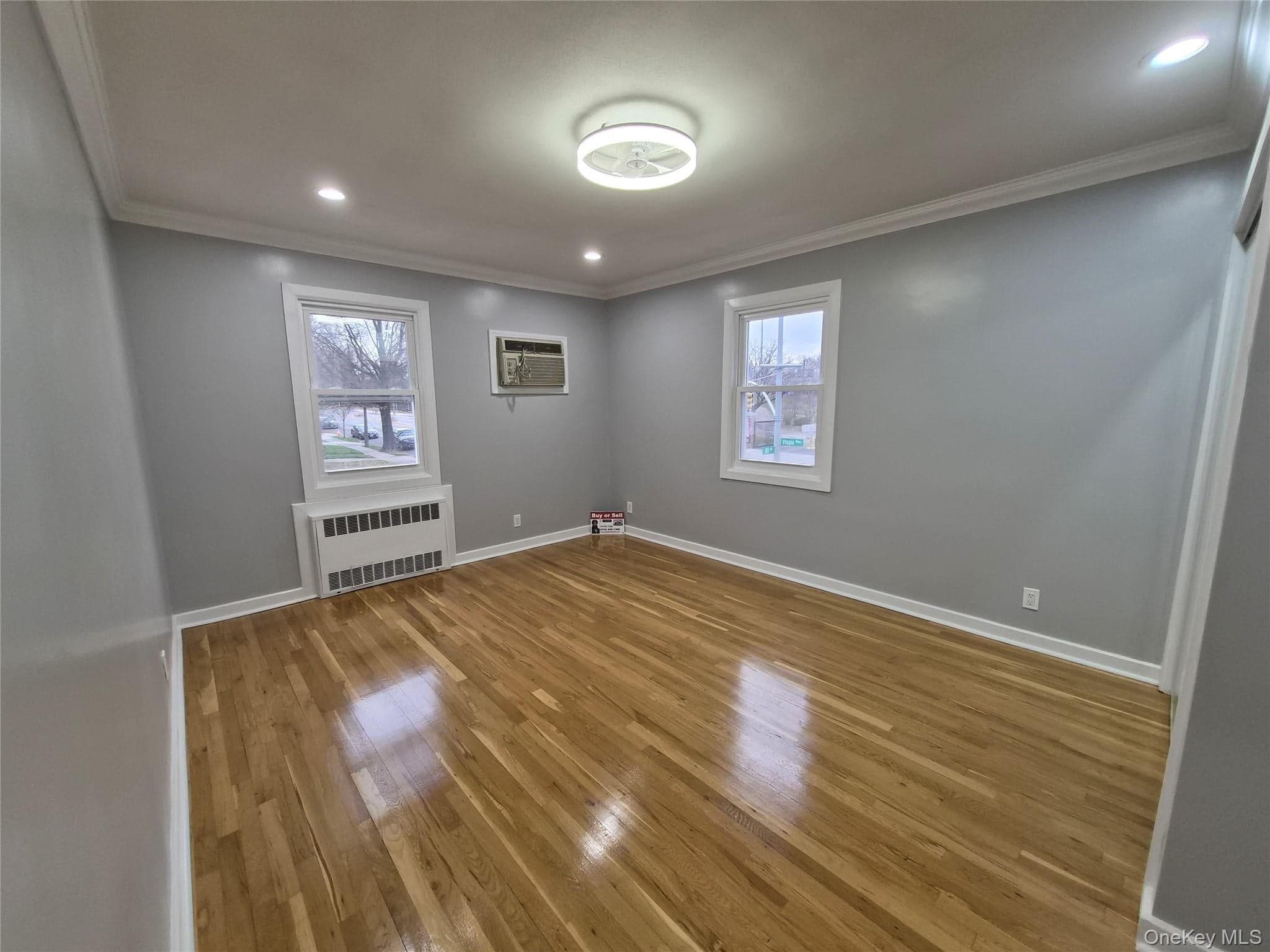 8019 Utopia Parkway thumbnail 15