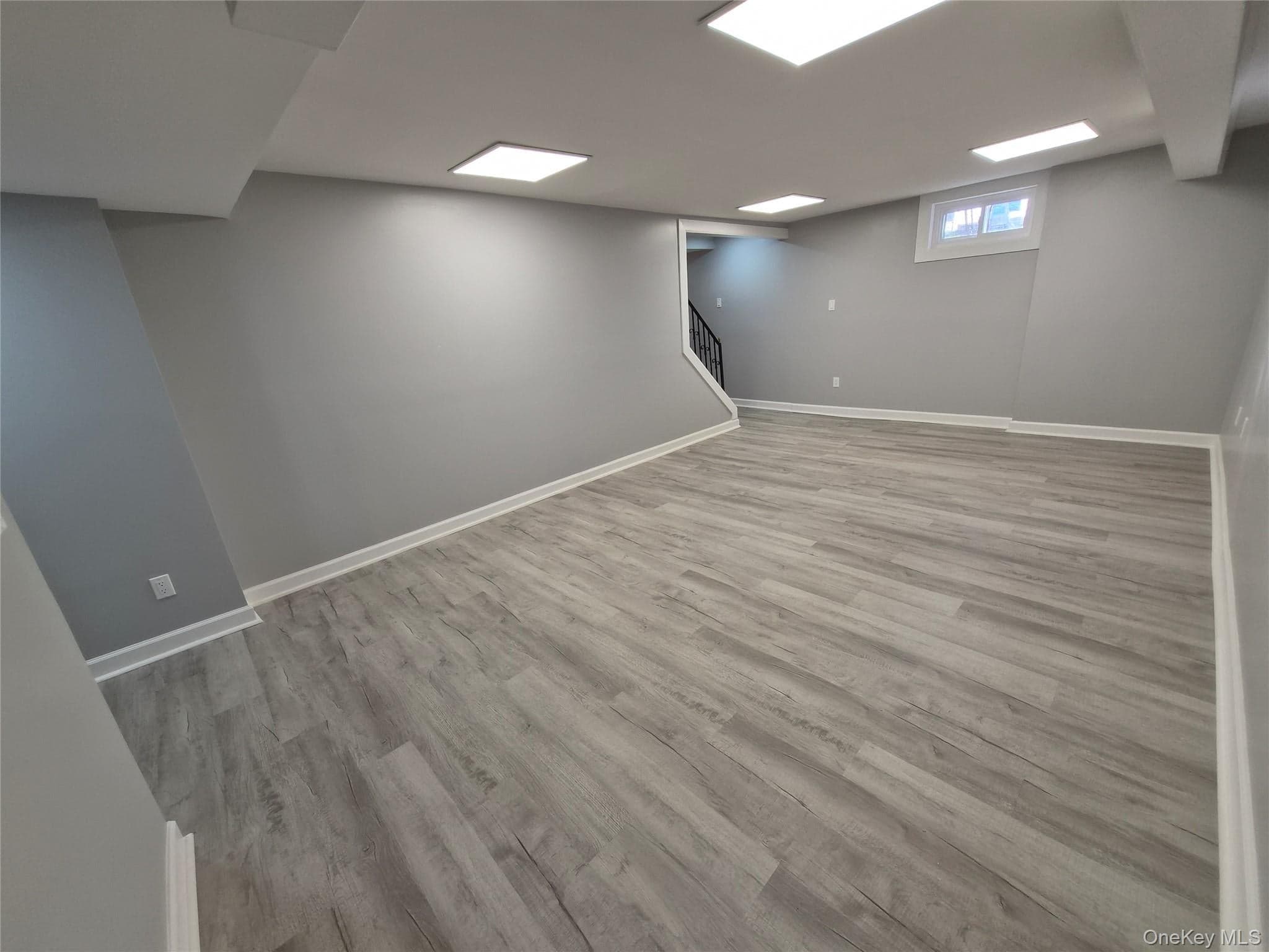 8019 Utopia Parkway thumbnail 28