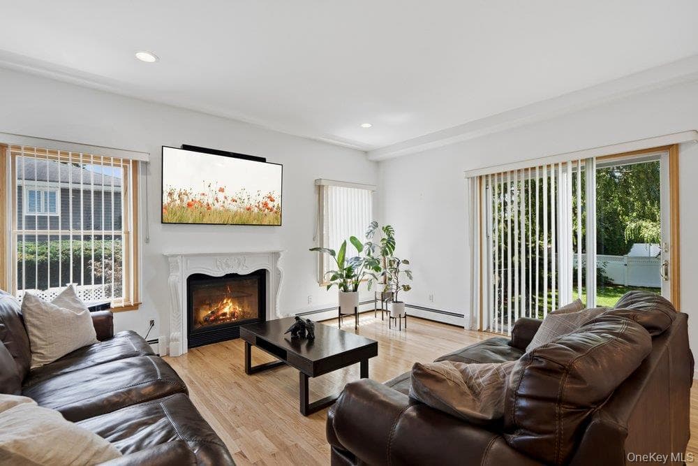2066 Washington Avenue thumbnail 7