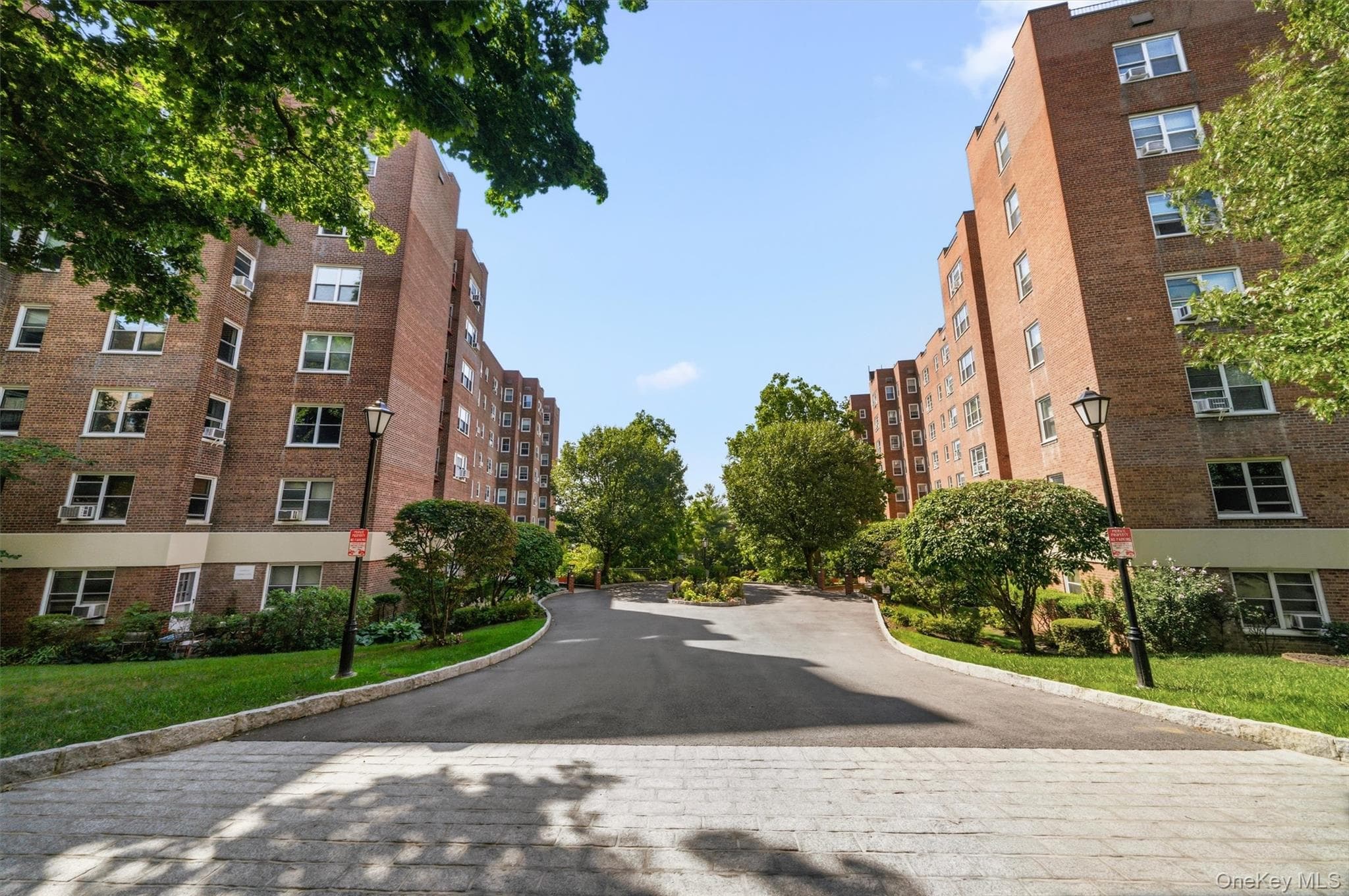 280 Collins Avenue Unit: 1A thumbnail 3