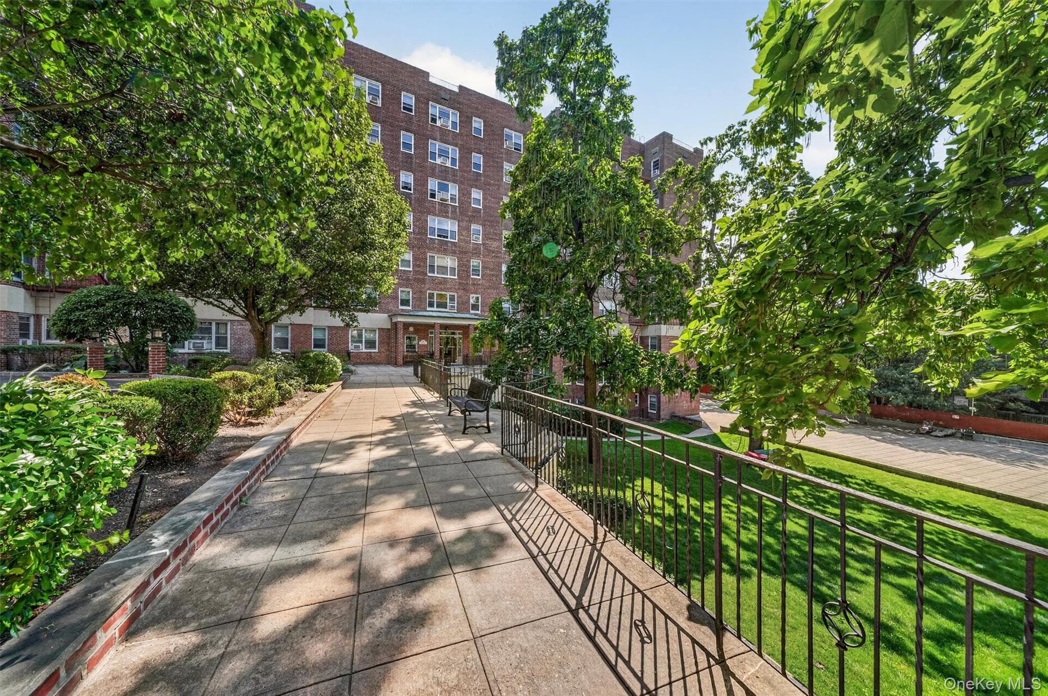 280 Collins Avenue Unit: 1A thumbnail 4