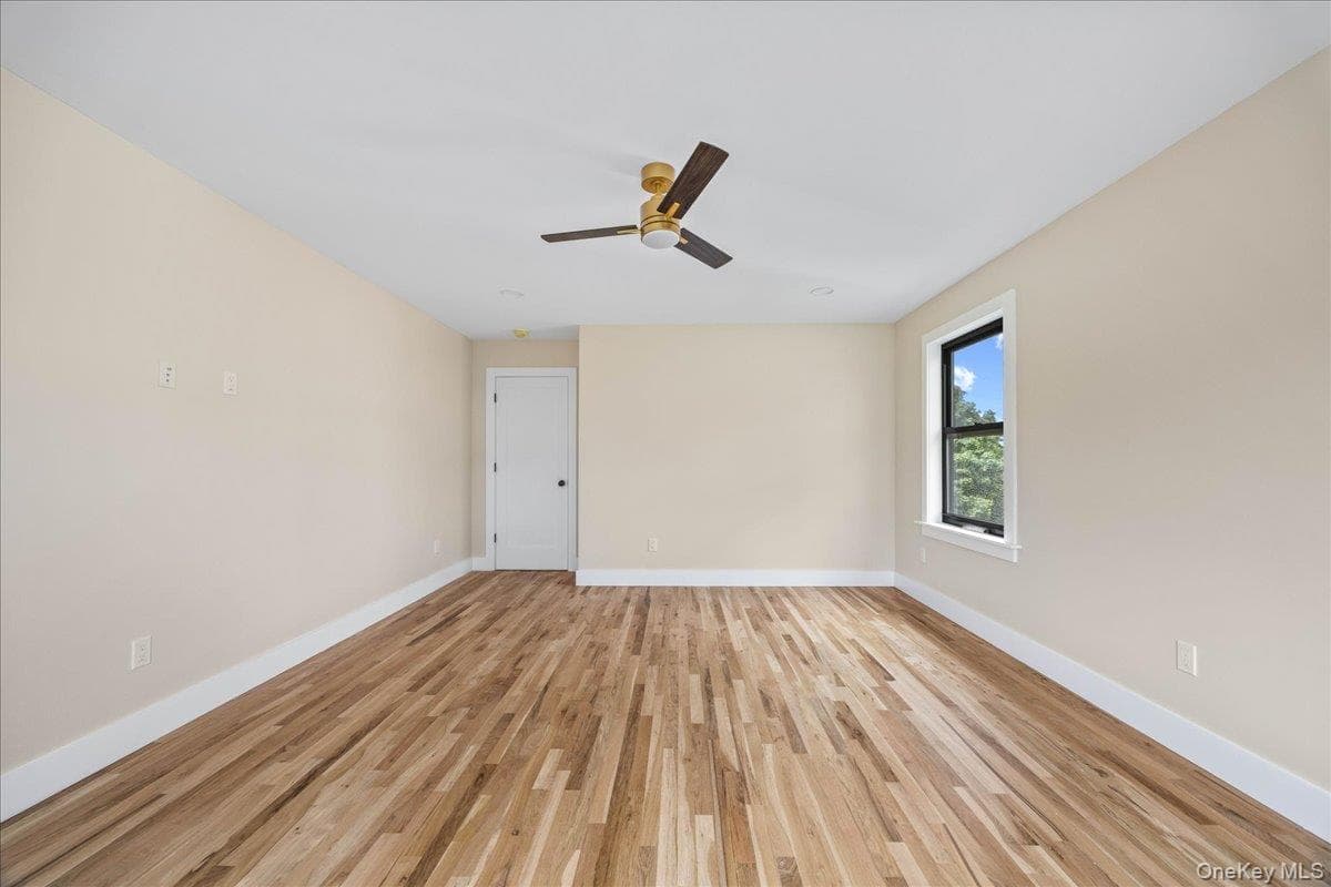 631 N Broadway thumbnail 19