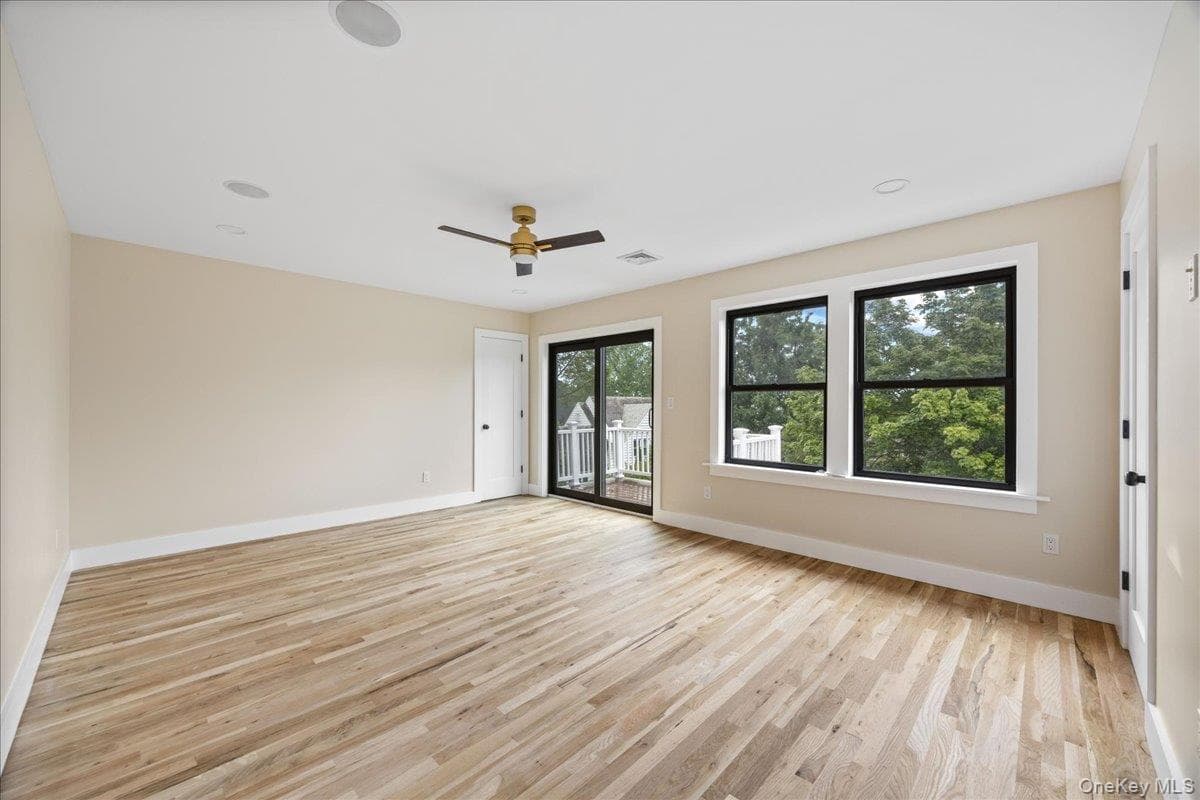 631 N Broadway thumbnail 24