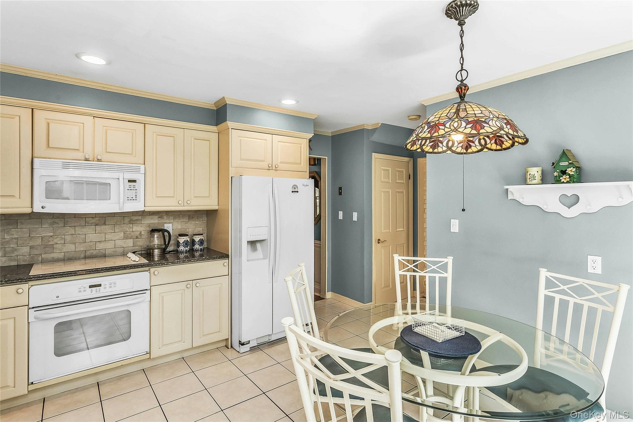 8 Lenmore Drive thumbnail 12
