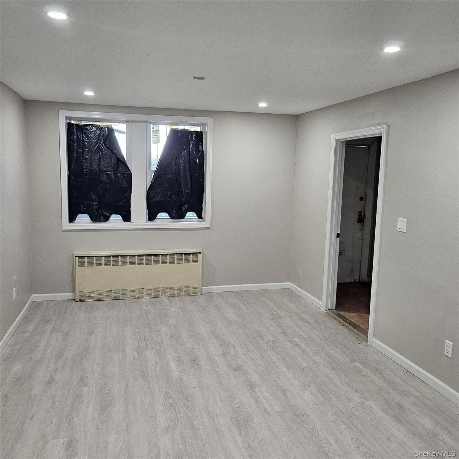 576 Linden Boulevard thumbnail 11