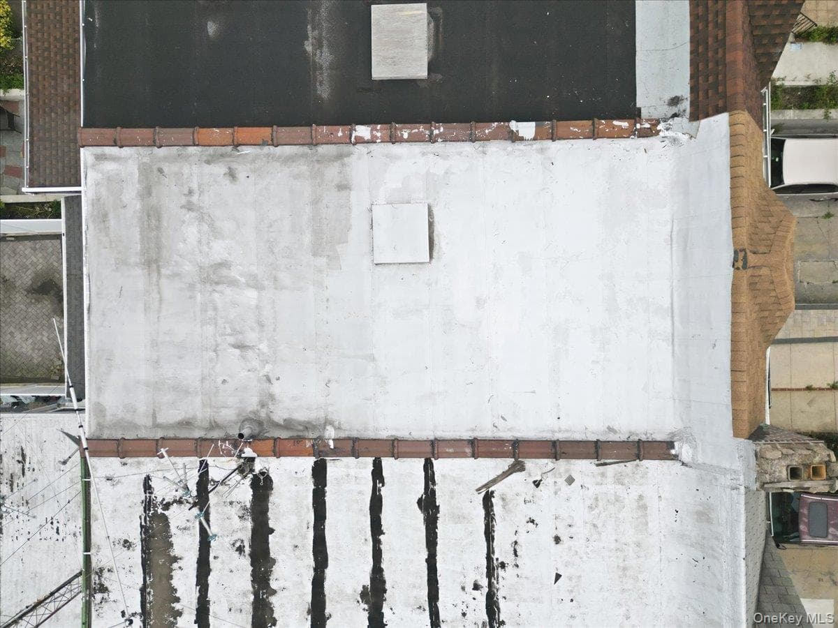 320 E 59th Street thumbnail 18