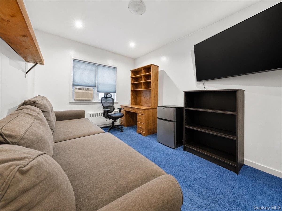 320 E 59th Street thumbnail 11
