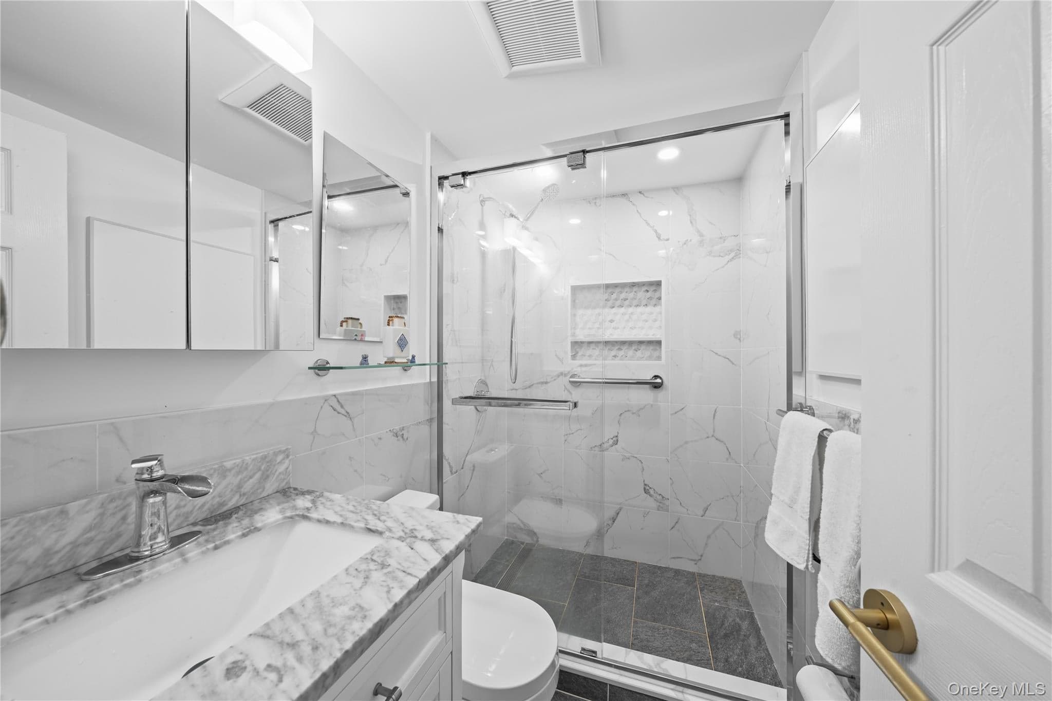 70 Middle Pond Road Unit: 22 thumbnail 19