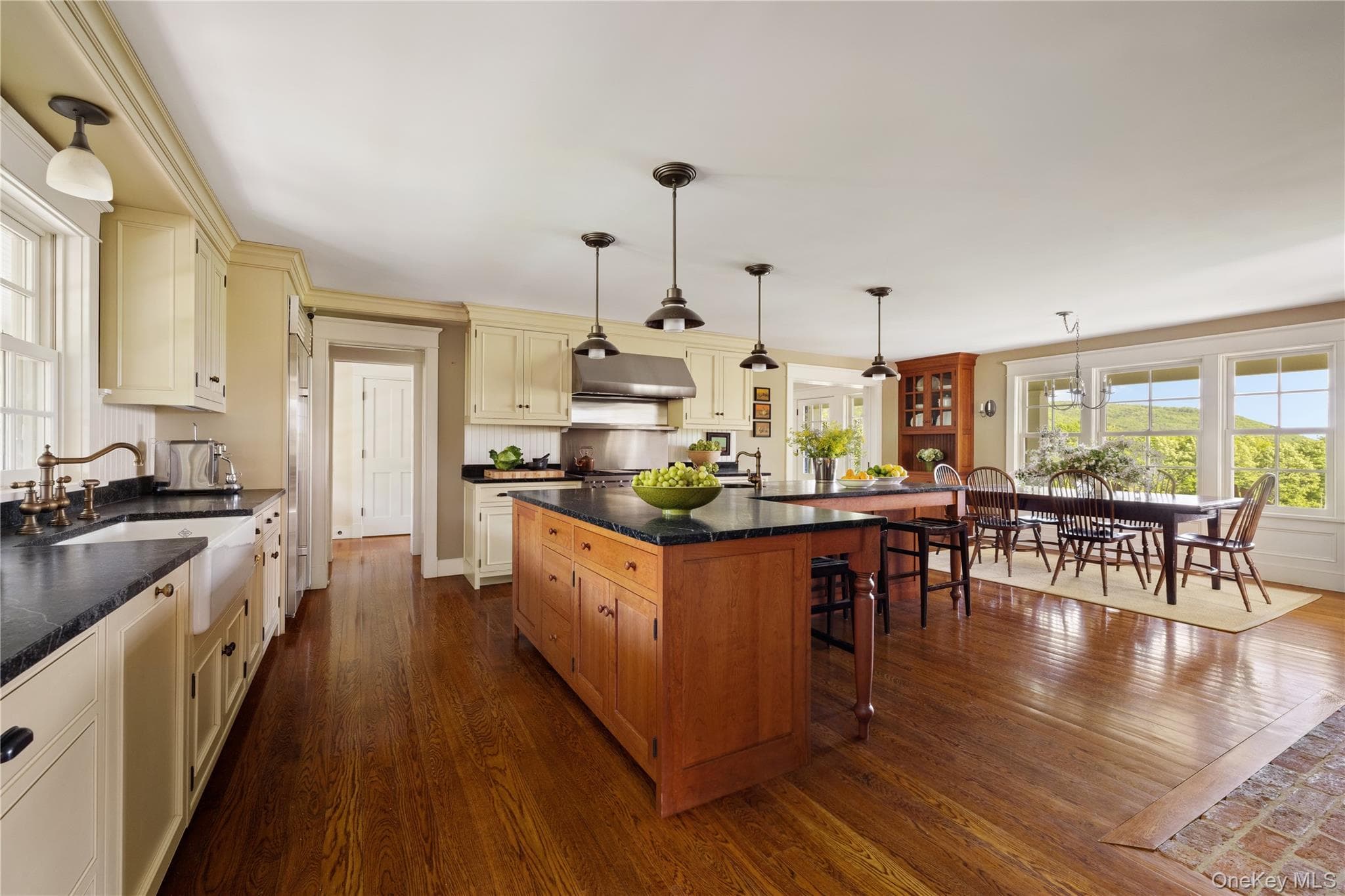 335 Dawson Road thumbnail 8