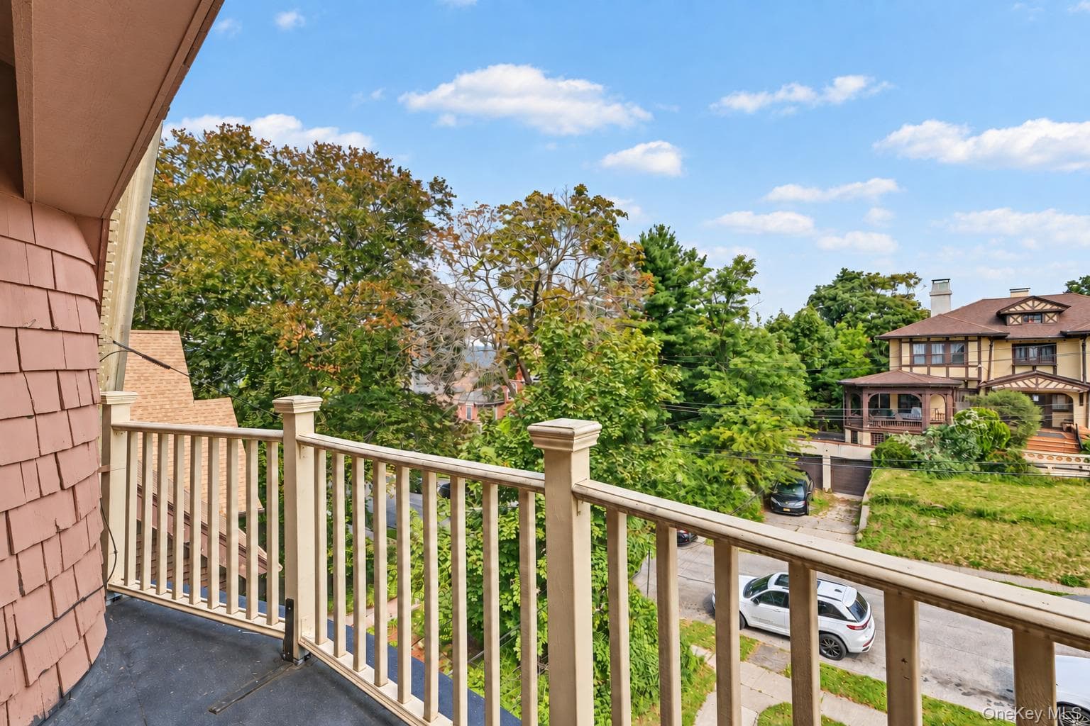10 Delavan Terrace thumbnail 32