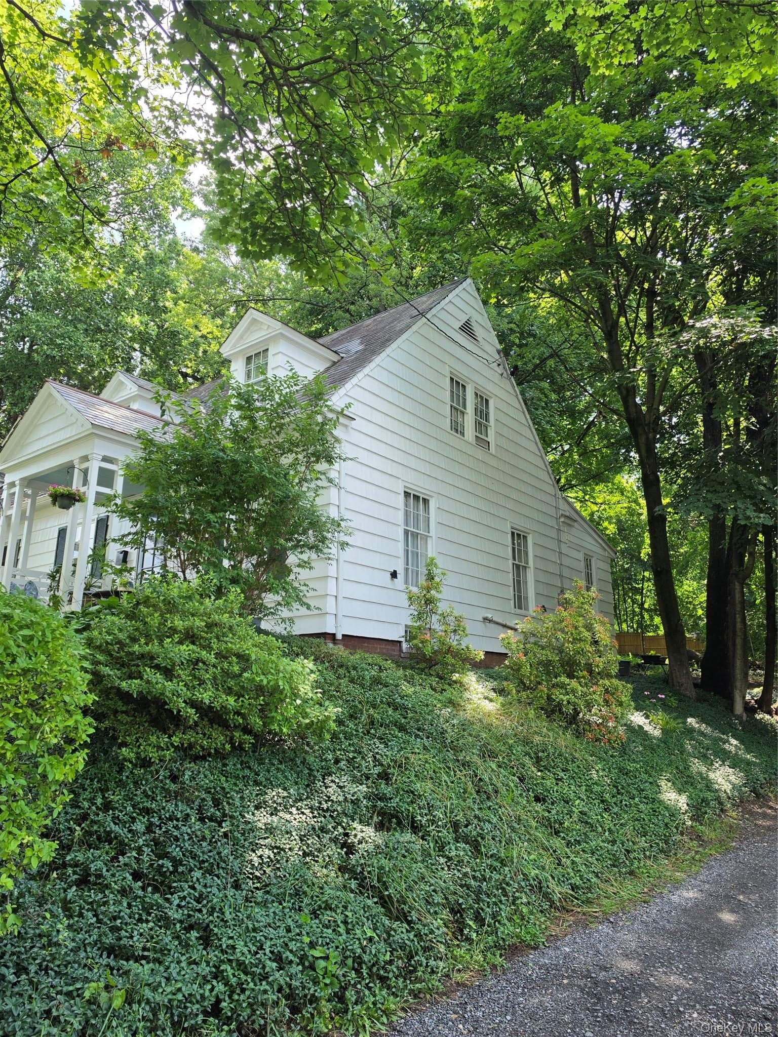 20 Bush Avenue thumbnail 5