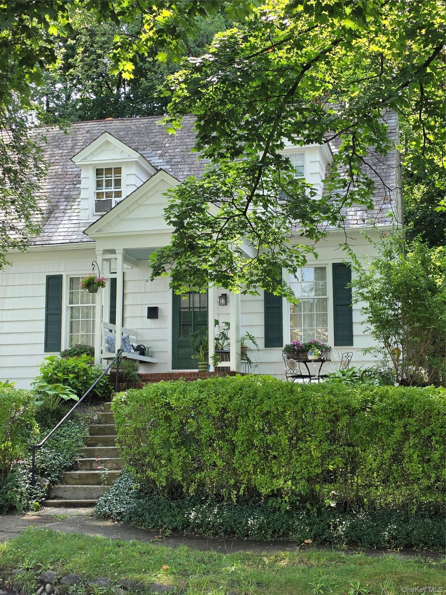 20 Bush Avenue thumbnail 3