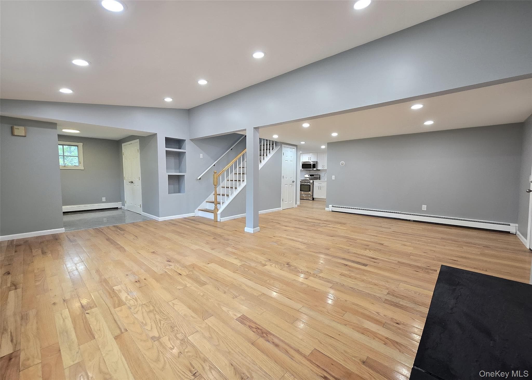 40 Aster Avenue thumbnail 3