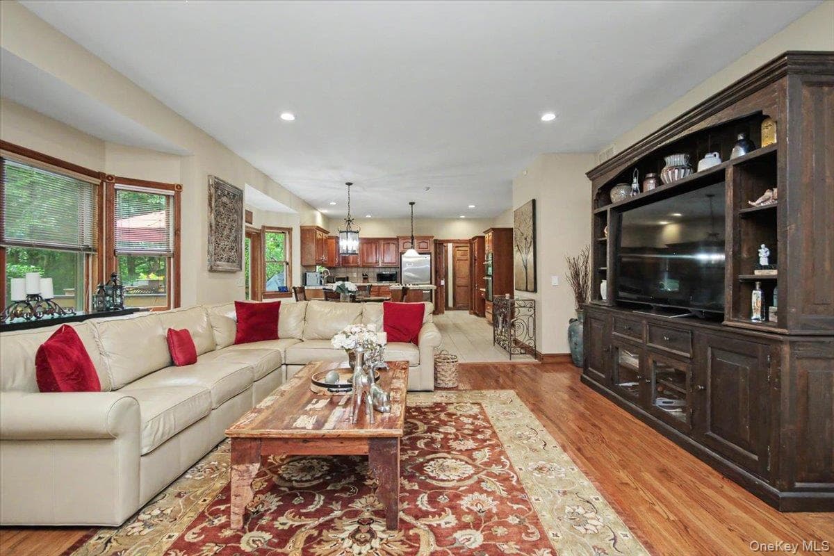 84 Harden Drive thumbnail 27
