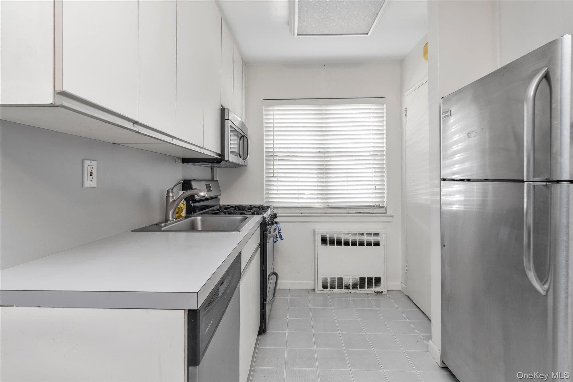 415 Merrick Road RD Unit: 1L thumbnail 5