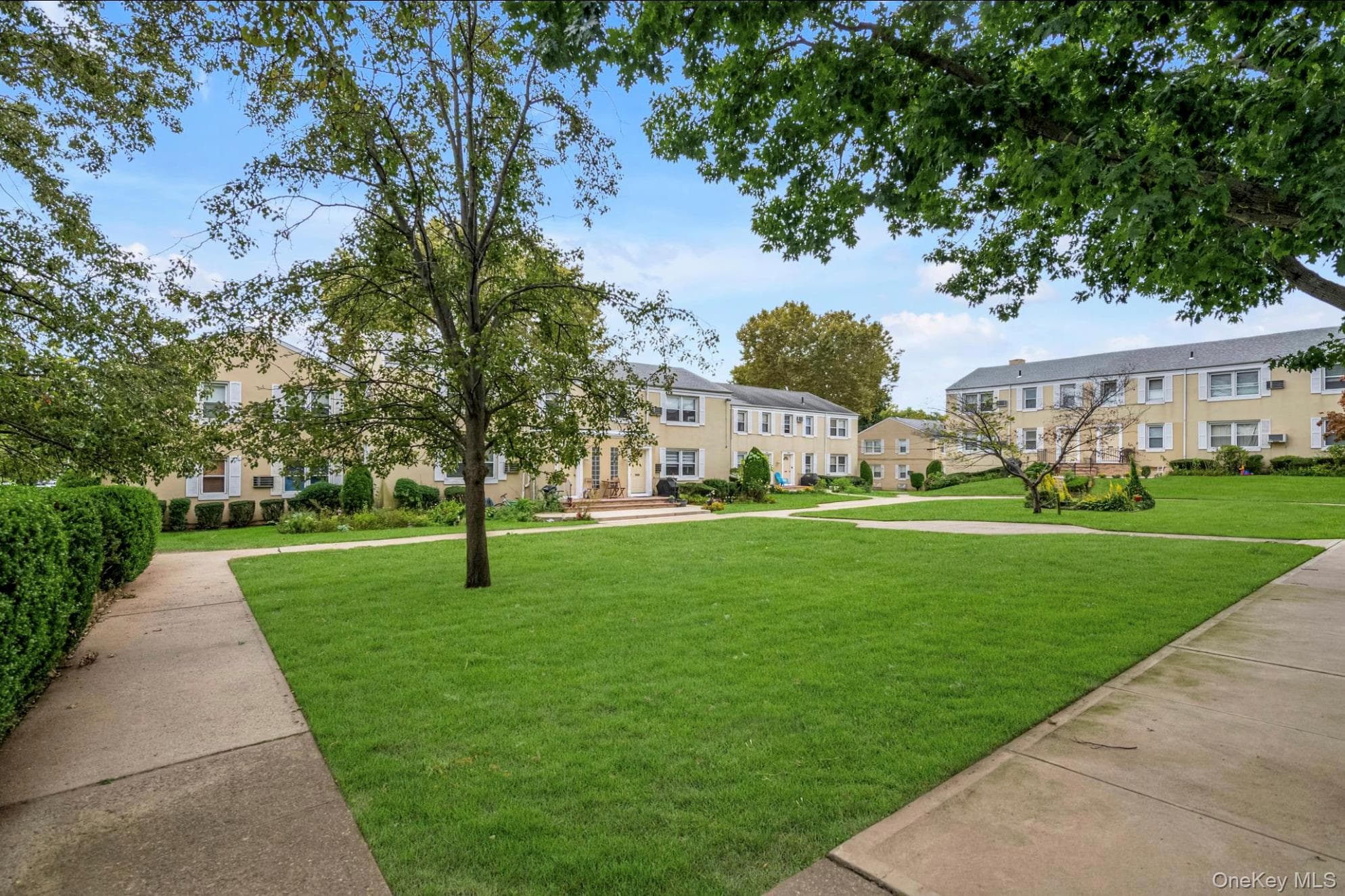 71-32 Little Neck Parkway Unit: 148B, Bellerose