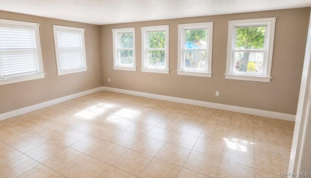 64 Crestwood Boulevard thumbnail 13