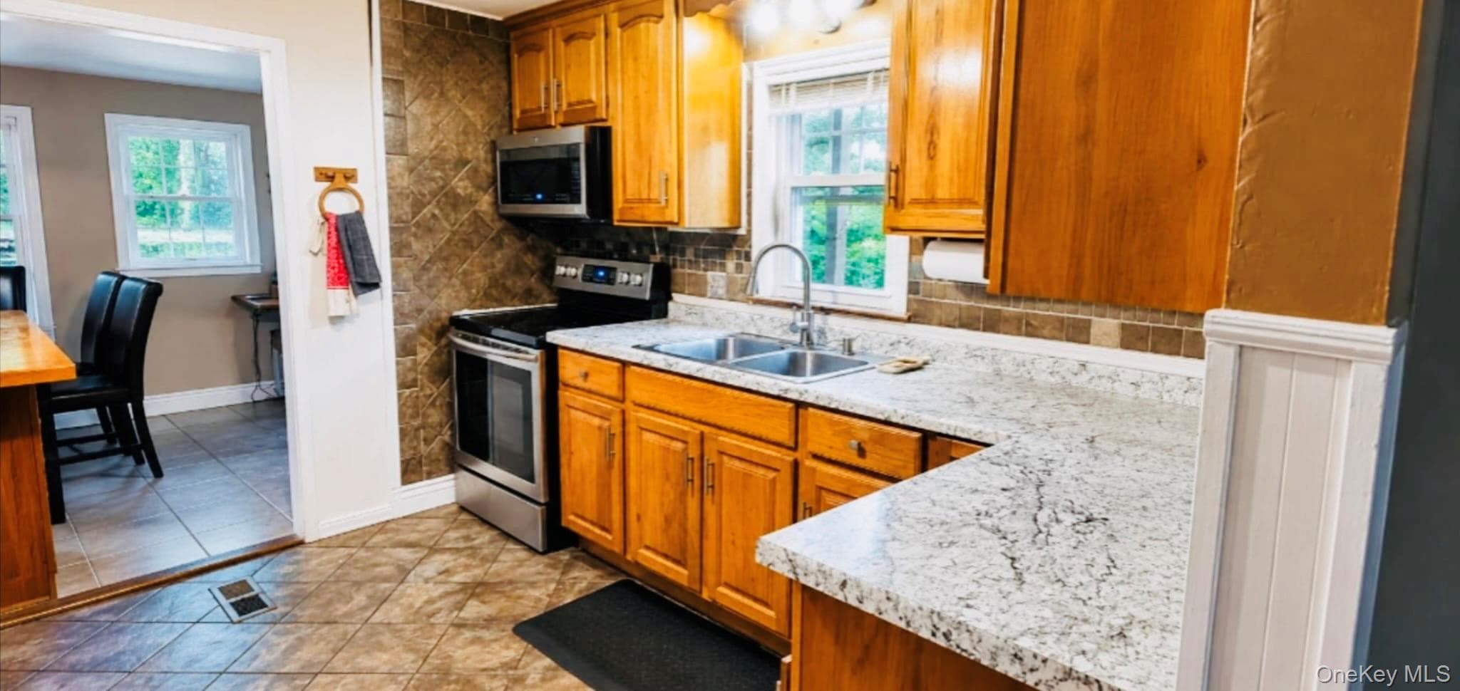 64 Crestwood Boulevard thumbnail 11