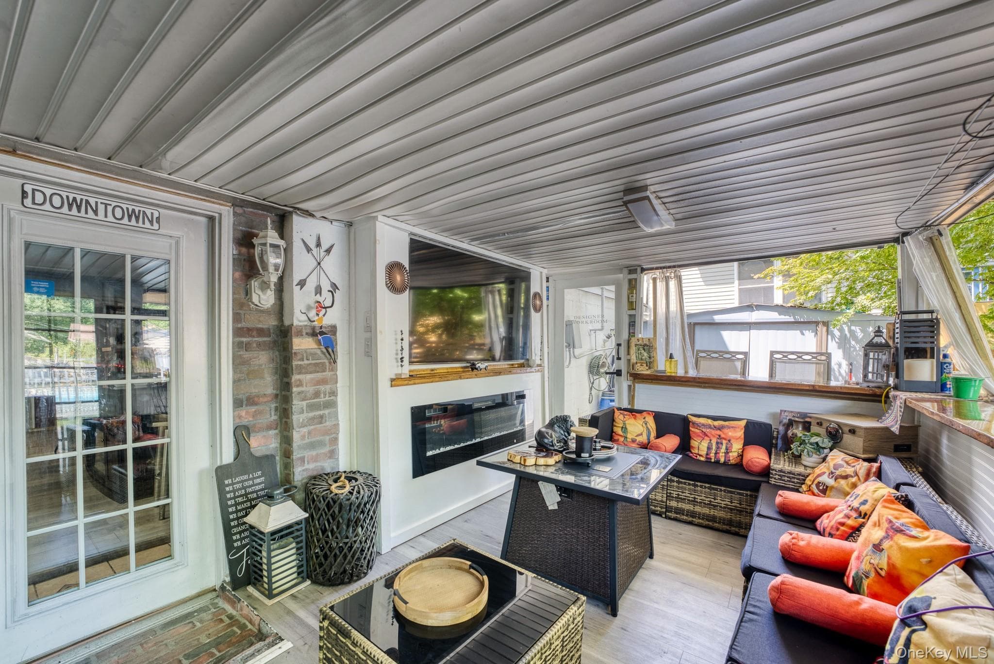 64 Crestwood Boulevard thumbnail 26