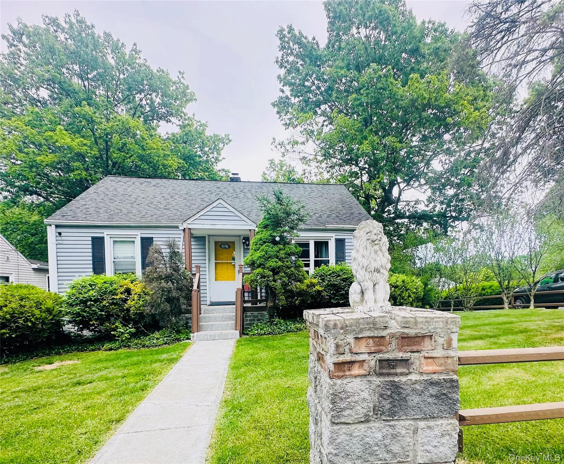 64 Crestwood Boulevard thumbnail 5