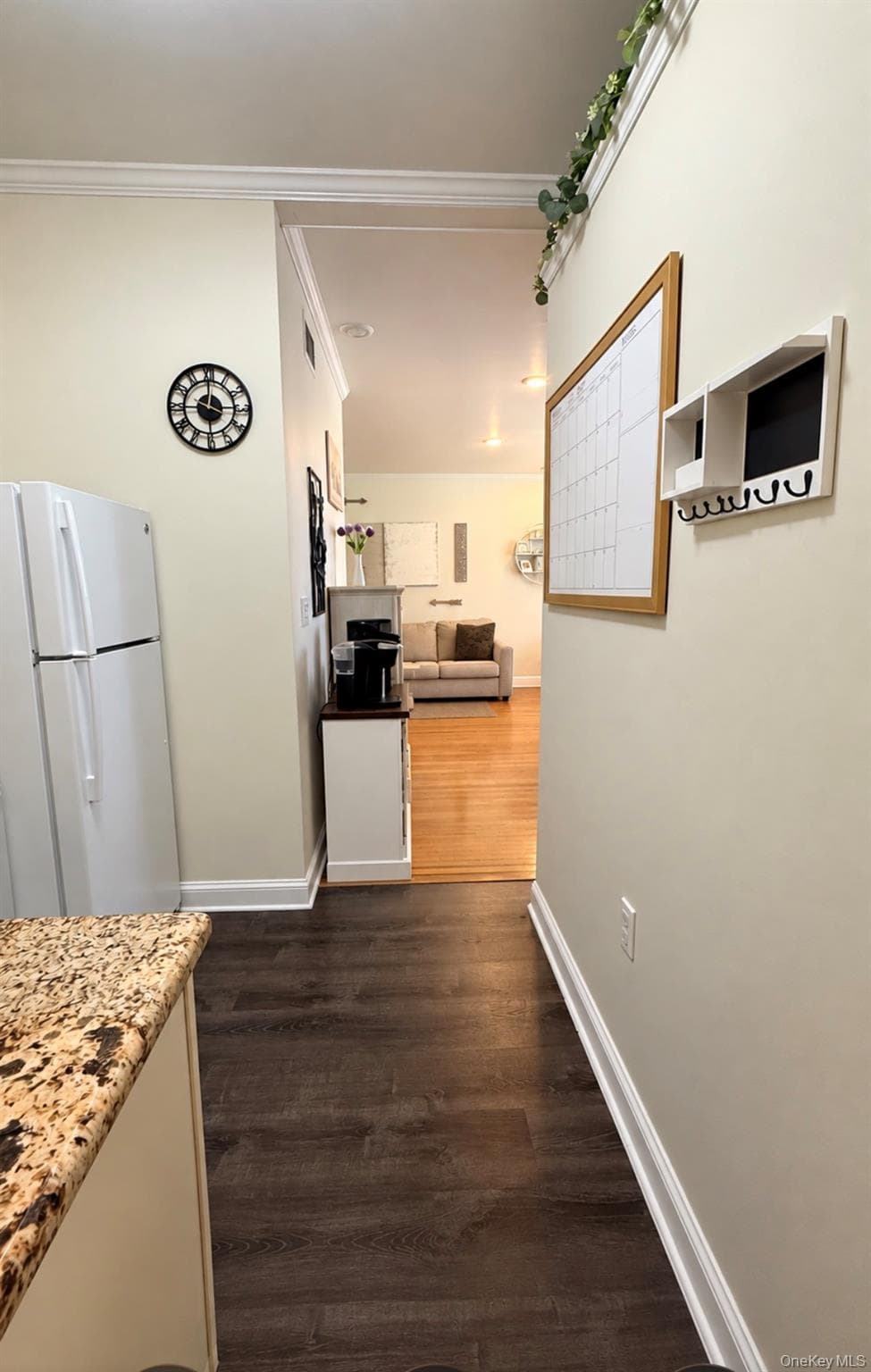 1185 E Broadway Unit: 4E thumbnail 4
