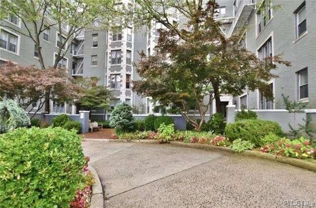 1185 E Broadway Unit: 4E photo 1