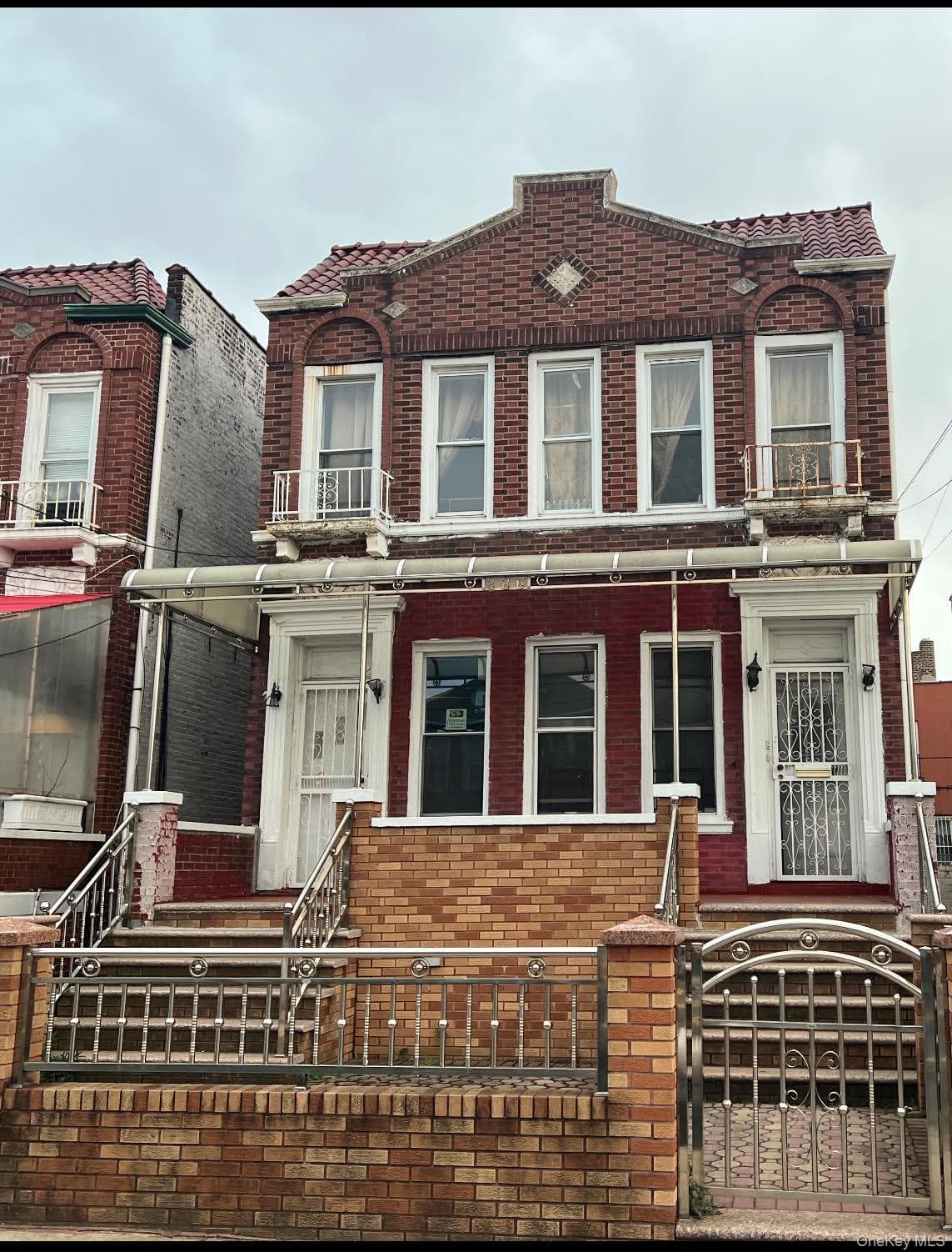 886 Linden Boulevard thumbnail 3