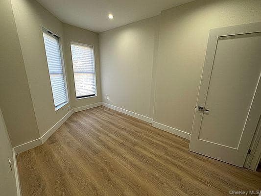 76 Rockaway Avenue thumbnail 33