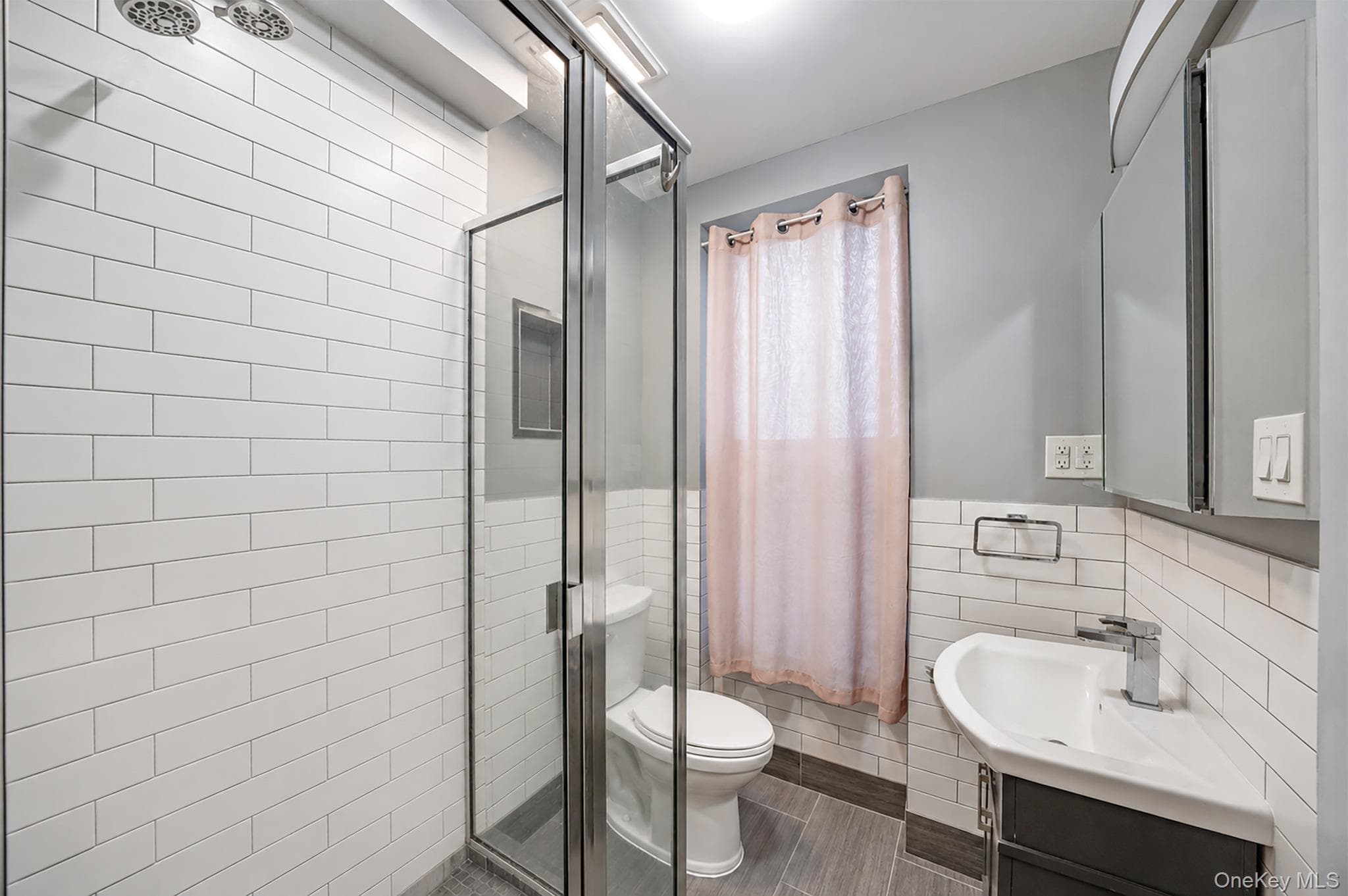 76 Rockaway Avenue thumbnail 15