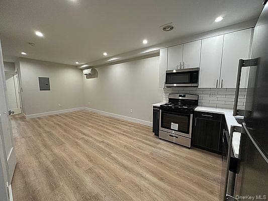 76 Rockaway Avenue thumbnail 24