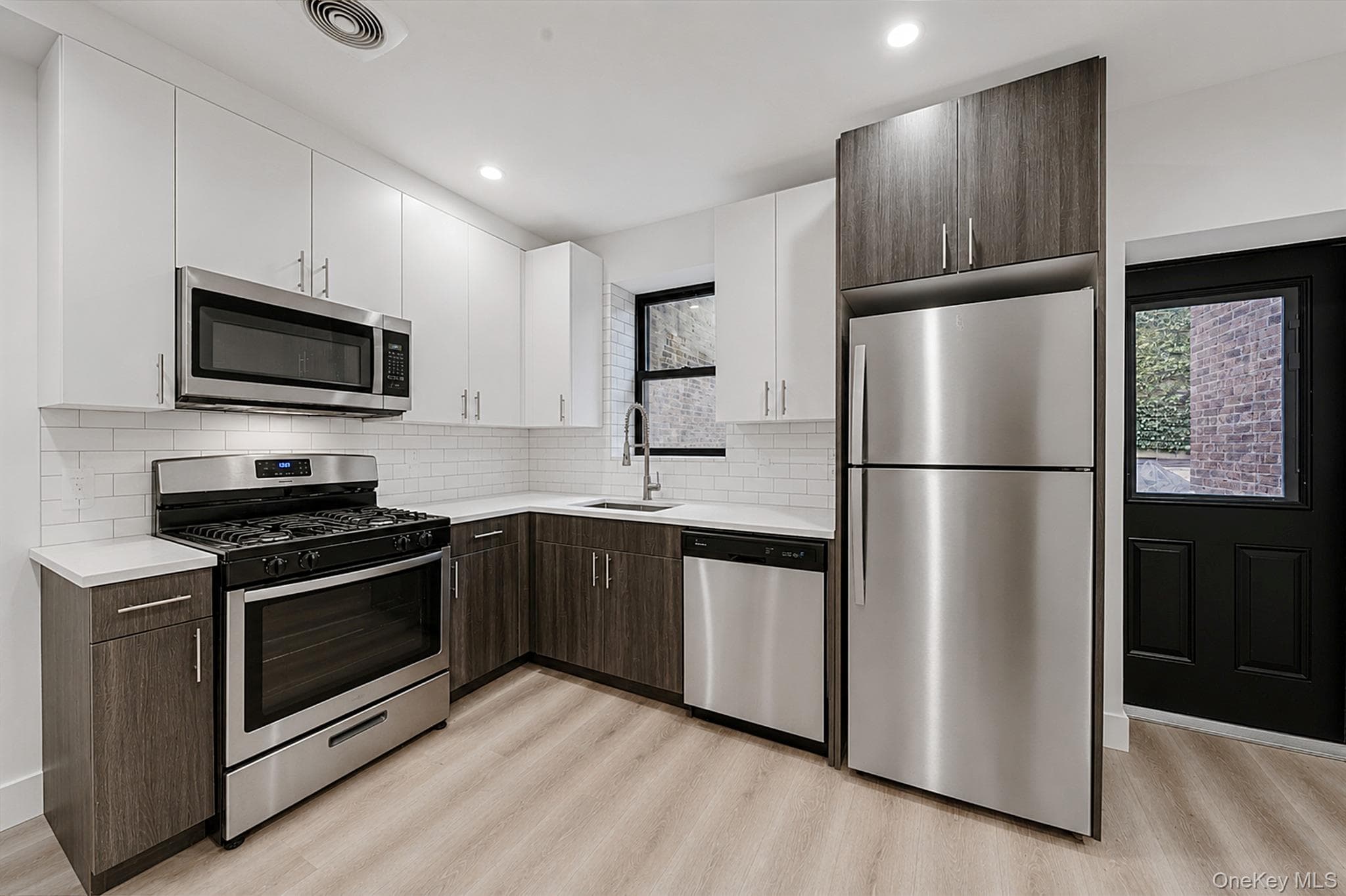 76 Rockaway Avenue thumbnail 12