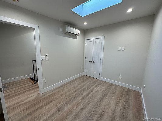 76 Rockaway Avenue thumbnail 31