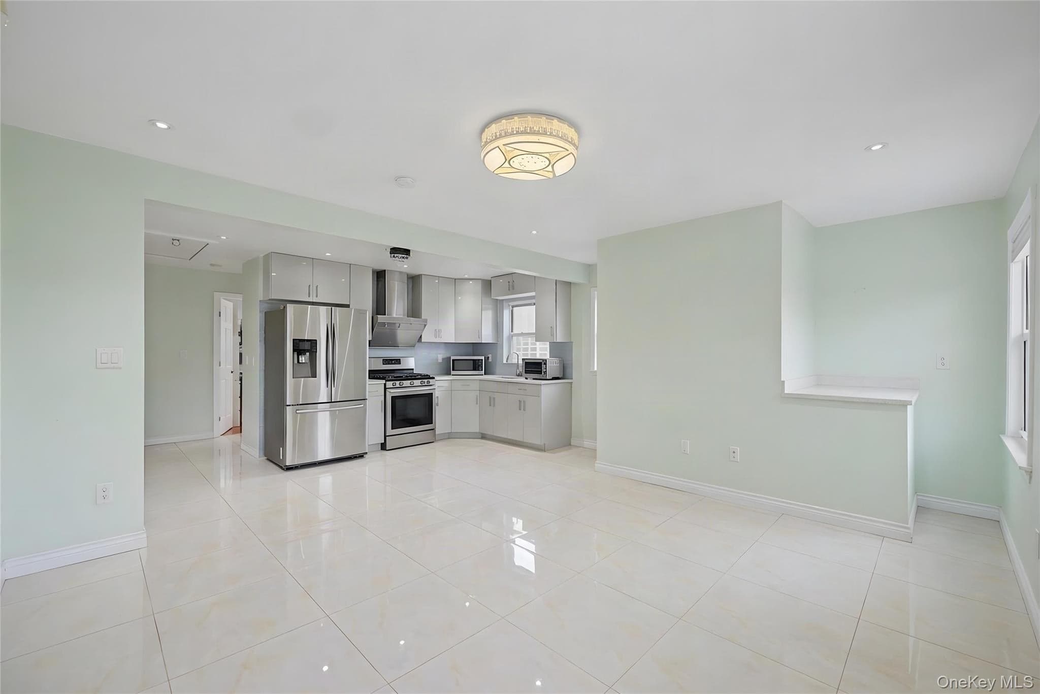14004 Quince Avenue thumbnail 3